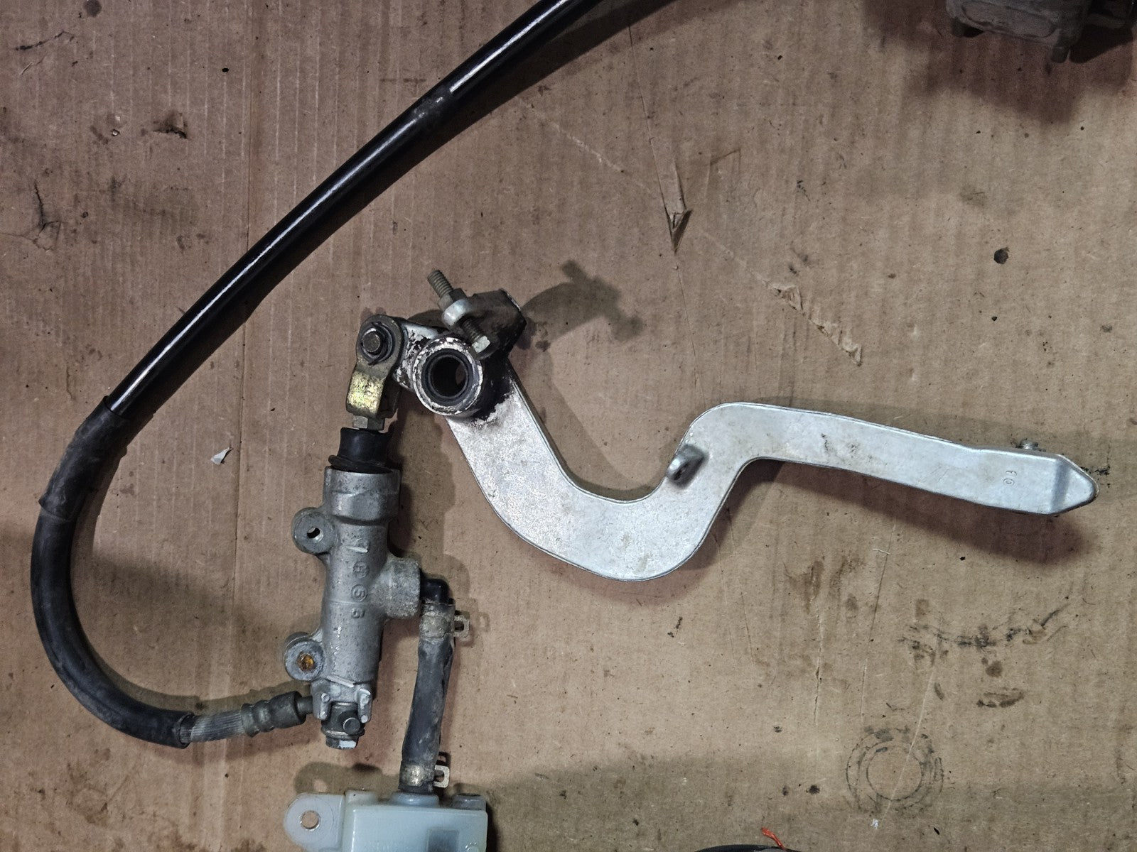 03-20 Suzuki DRZ400S OEM Rear Brake Master Cylinder Caliper Assembly Nice