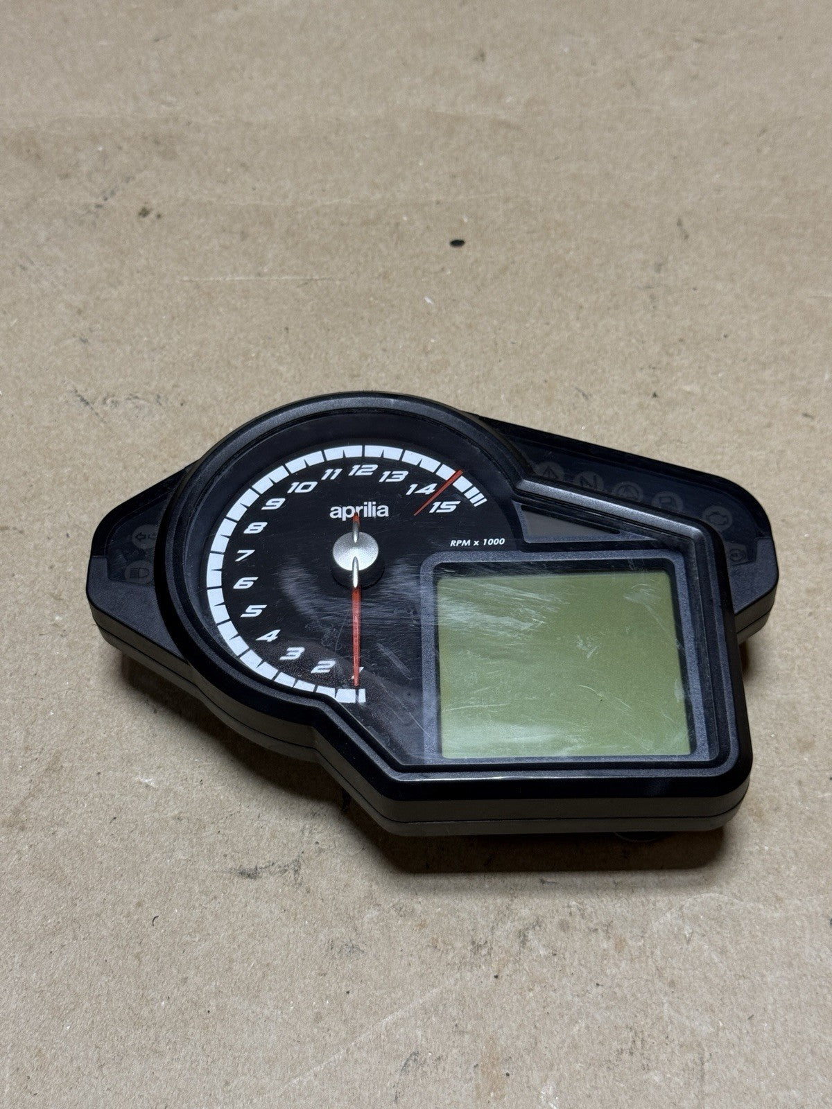 Genuine OEM Aprilia RSV4 Cluster Speedometer Tachometer Dash 2015-2018 2D000144