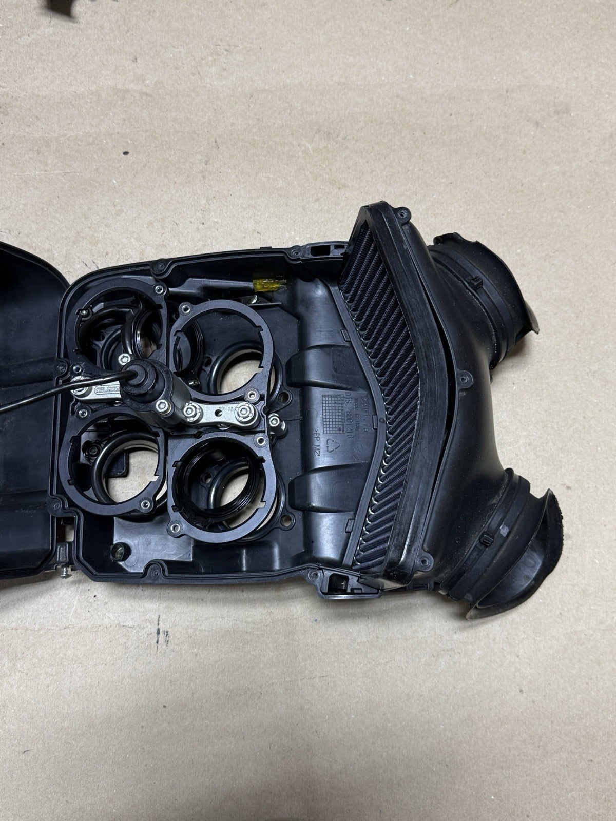 2015-2018 Aprilia RSV4 RR RF OEM Air Box Intake Airbox Assembly Complete