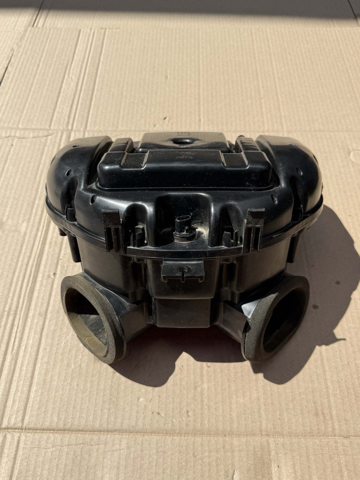 2006-2007 Suzuki GSXR750 GSX-R750 K6 K7 OEM Airbox Air Cleaner Box 13700-02H044