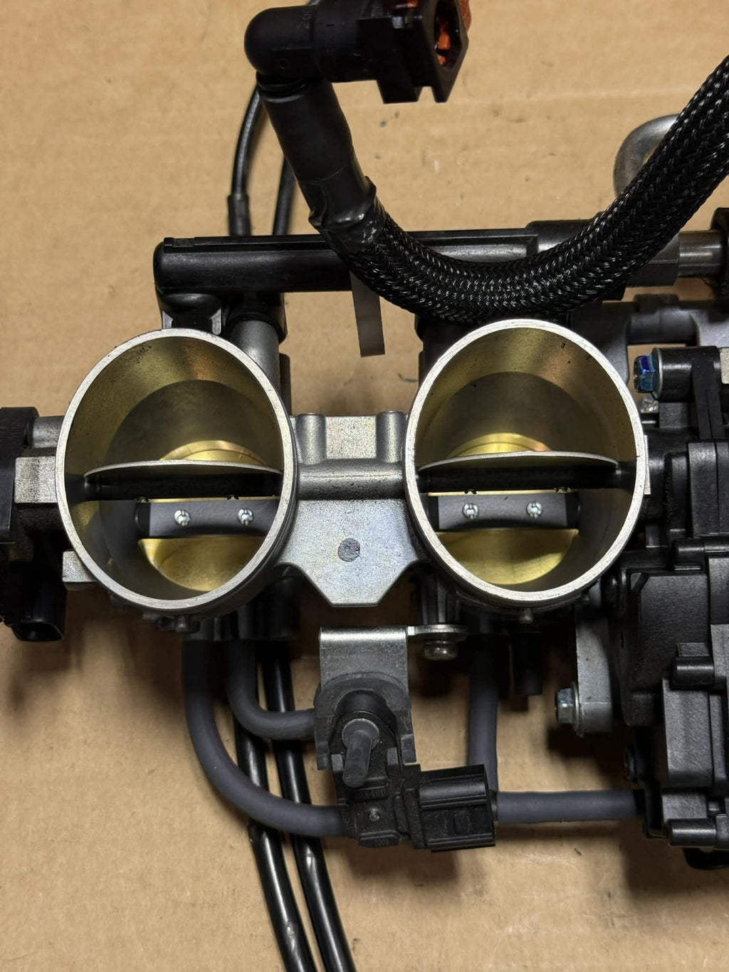 2019-2023 Kawasaki Ninja ZX6R 636 Throttle Body Assembly and Fuel Injectors OEM