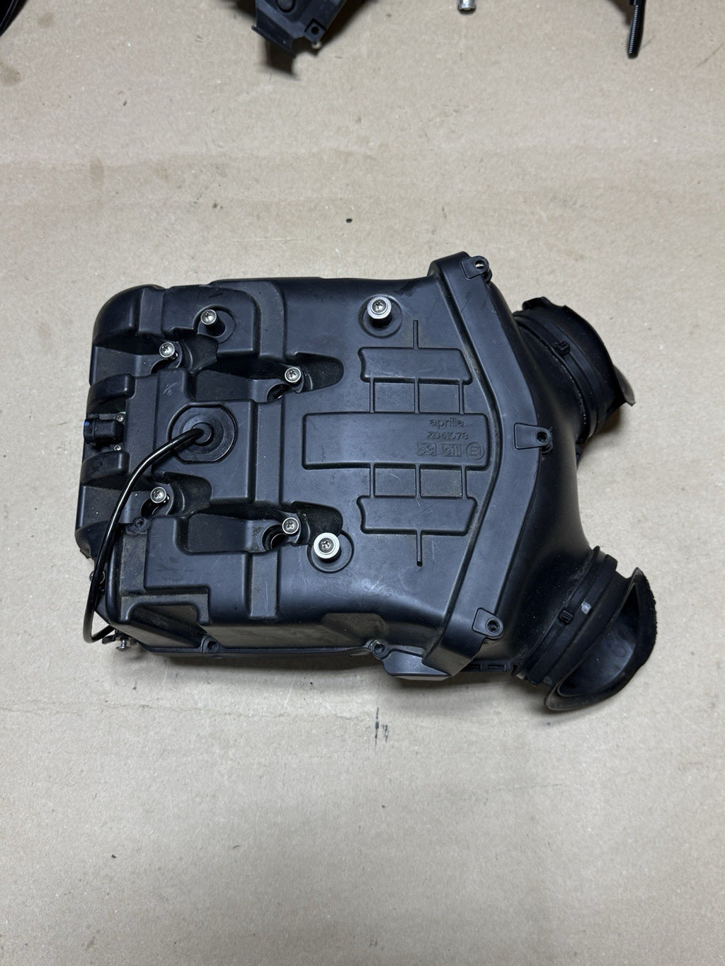 2015-2018 Aprilia RSV4 RR RF OEM Air Box Intake Airbox Assembly Complete