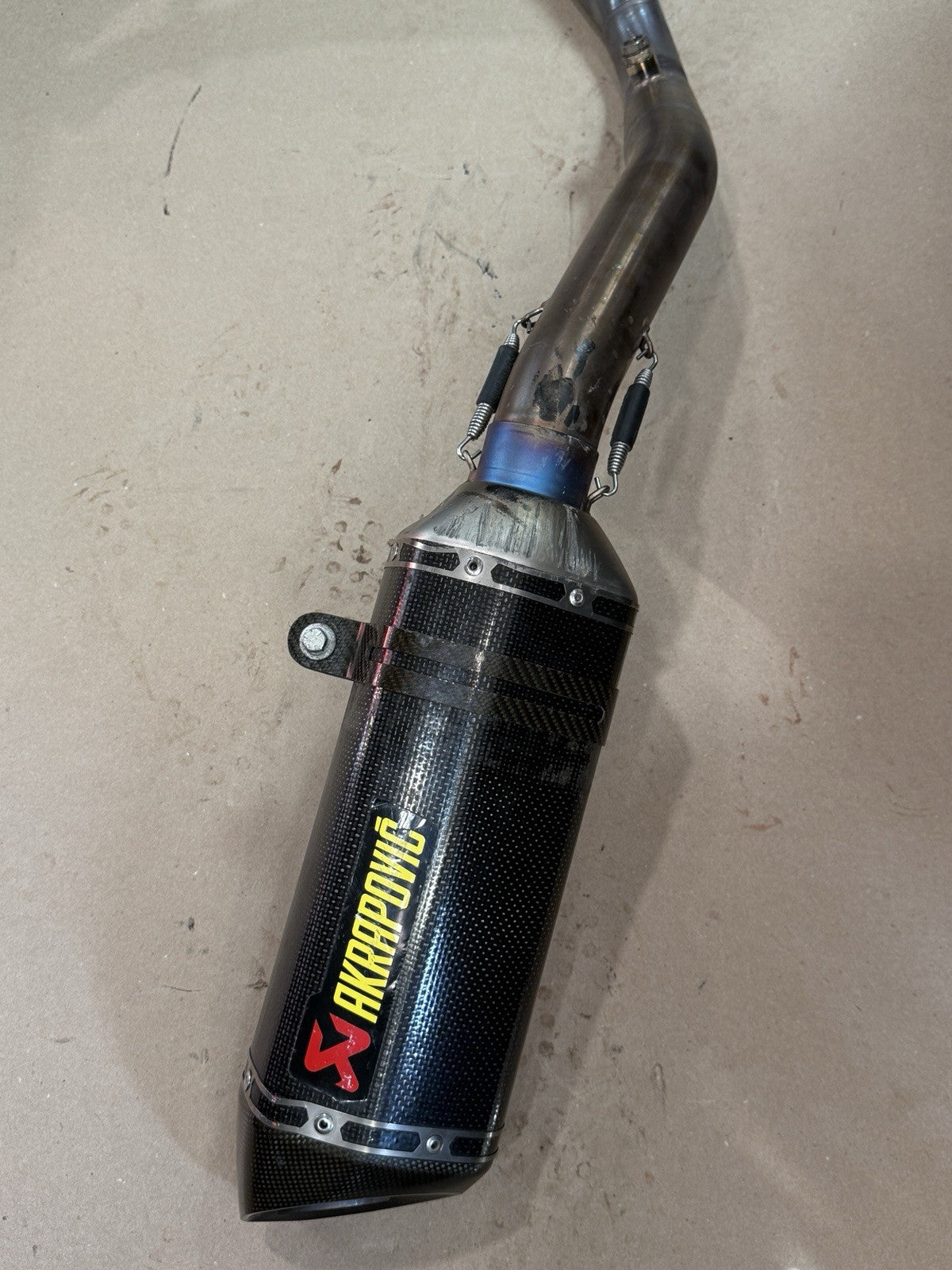 09-16 Suzuki GSXR1000 Aftermarket Akrapovic Full Exhaust System Carbon Muffler