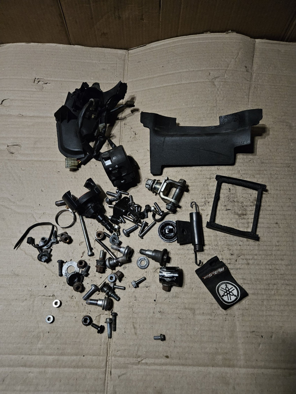 2008-2016 Yamaha YZF-R6 R6 OEM Engine Bolts Screws Brackets Mounts Hardware Lot1