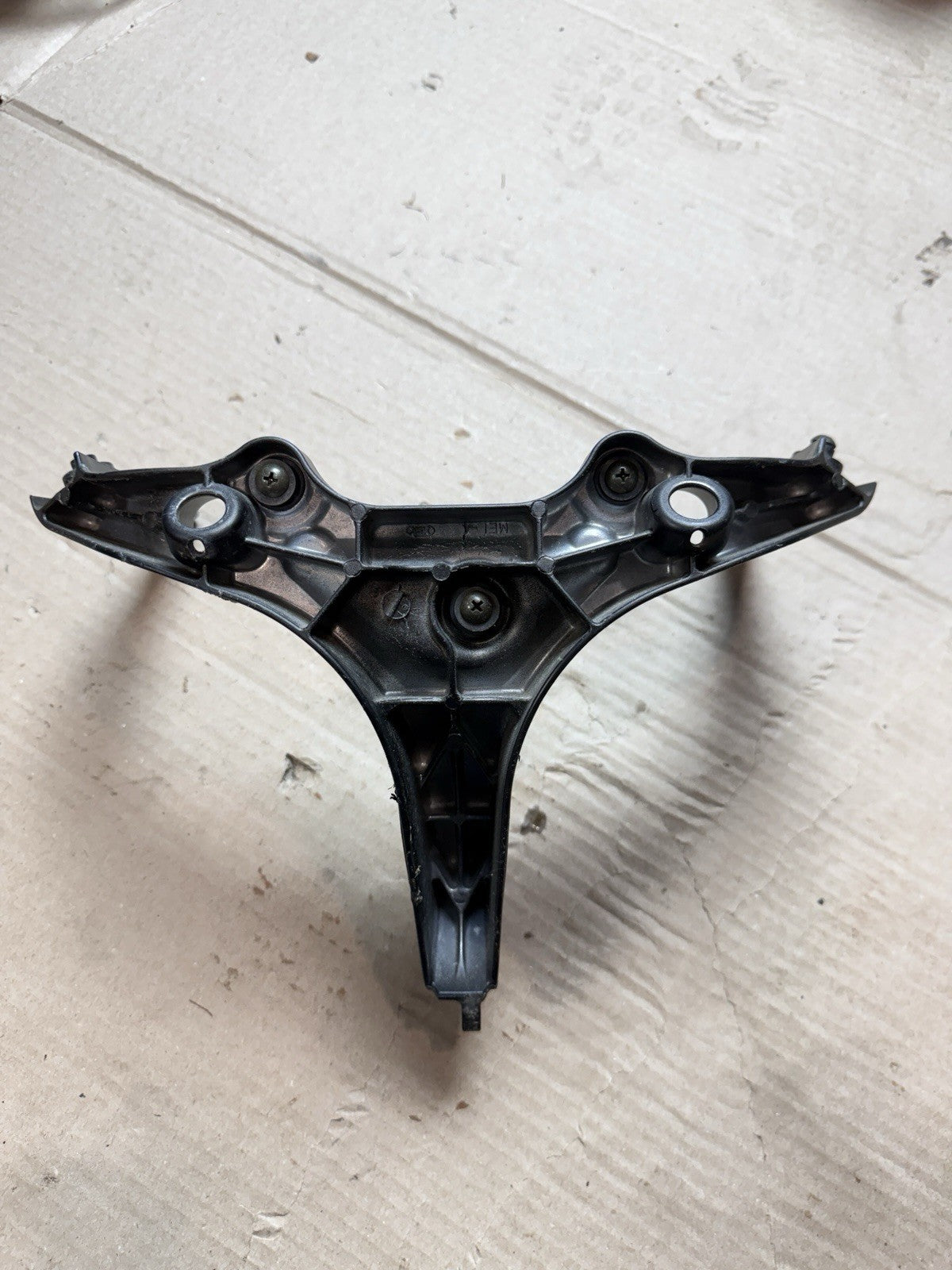 2004-2007 Honda CBR1000RR OEM Upper Fairing Stay Bracket 2006