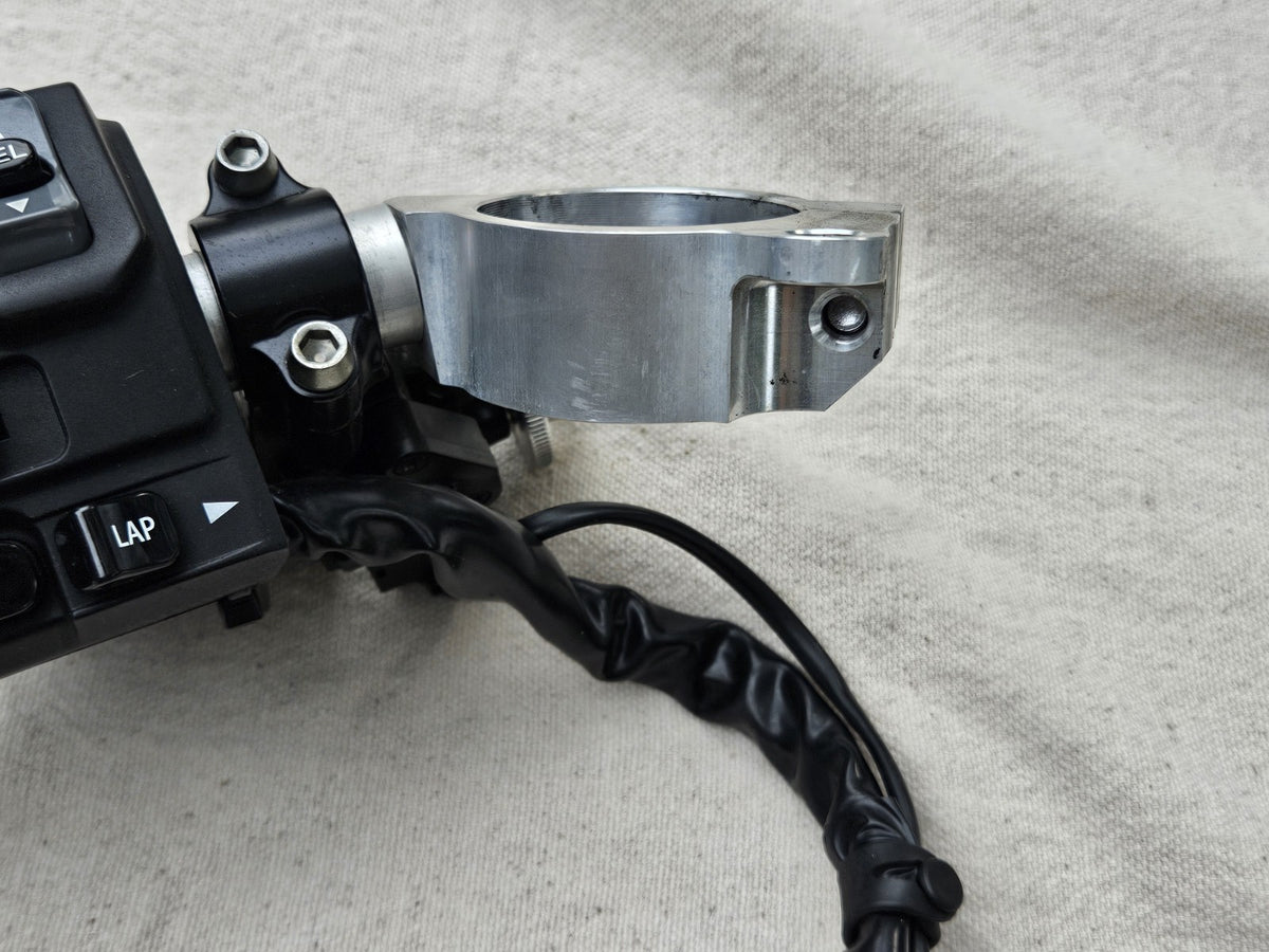 2016-2020 Kawasaki ZX10R ZX10RR OEM LH Left Clip On Handlebar Switch 46091-06062