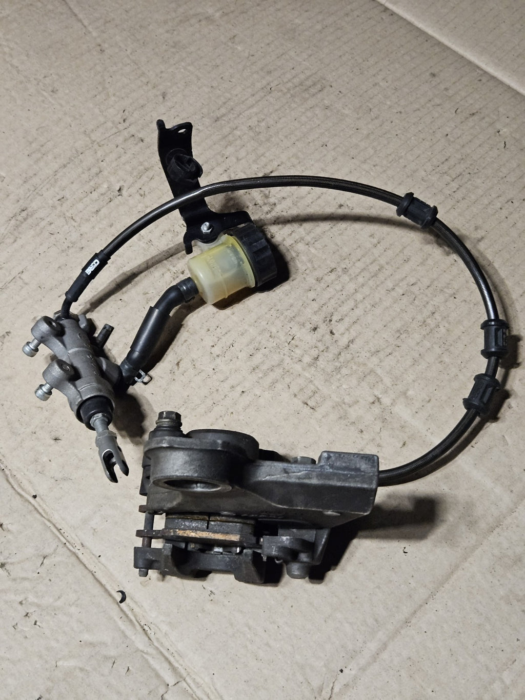 2008-2011 Yamaha YZF-R6 R6 OEM Right Rearset Rear Brake Master Cylinder Caliper13