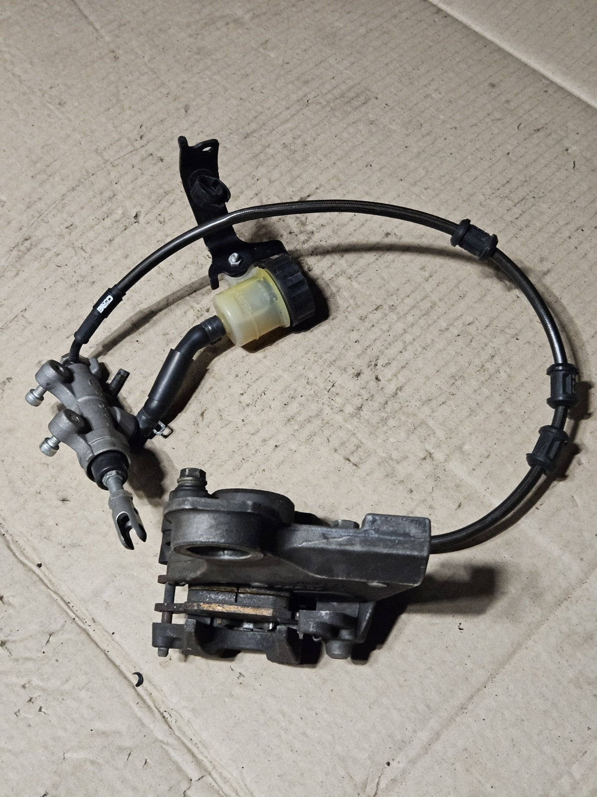 2008-2011 Yamaha YZF-R6 R6 OEM Right Rearset Rear Brake Master Cylinder Caliper13