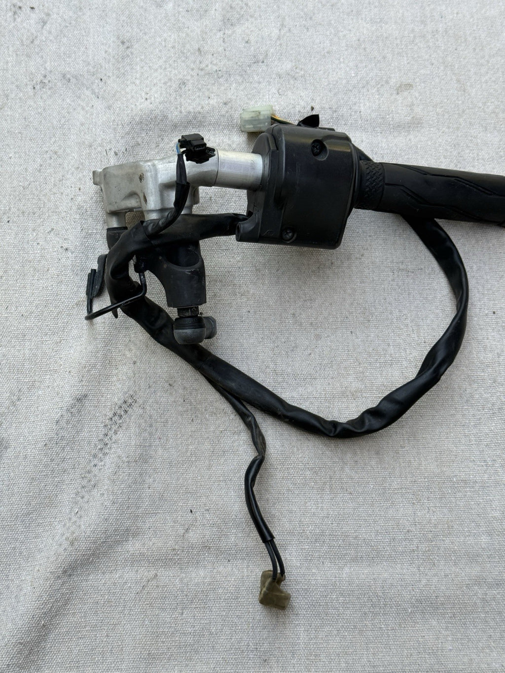 2007-2008 Yamaha YZF-R1 R1 OEM Left Clip-On Handle Bar Clutch Perch Lever 4C83