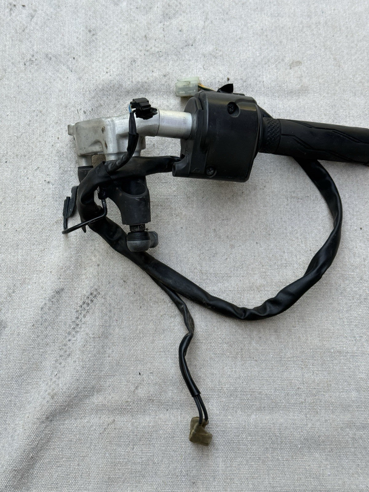 2007-2008 Yamaha YZF-R1 R1 OEM Left Clip-On Handle Bar Clutch Perch Lever 4C83
