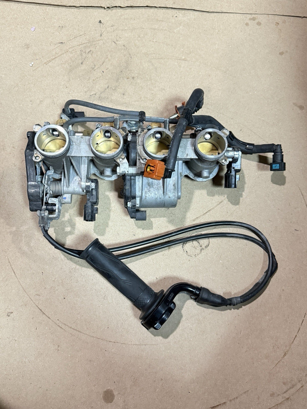 08-16 2009 Yamaha YZF R6 OEM Throttle Body Bodies Fuel Injectors Assembly Set