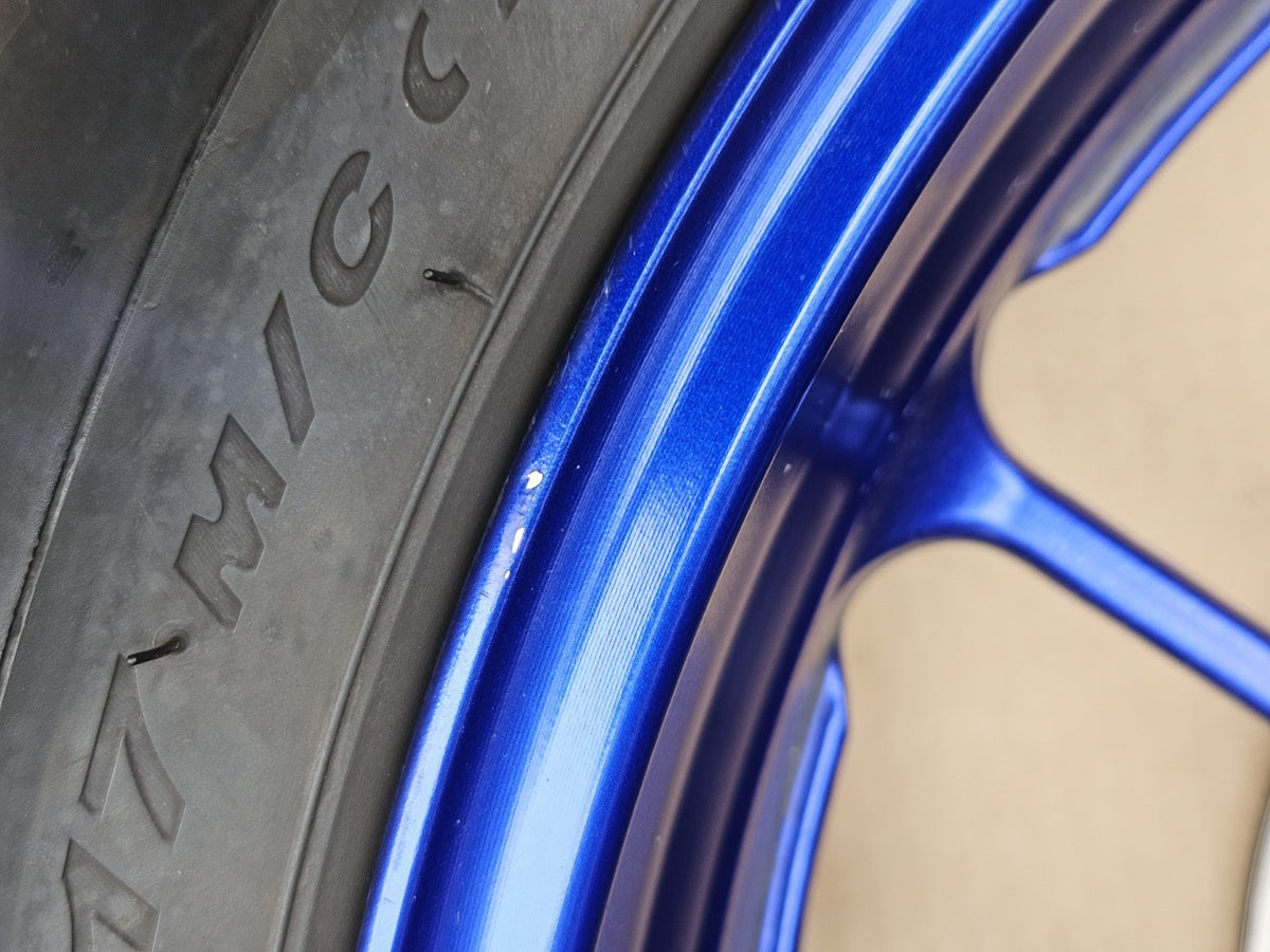2022 22-25 Yamaha YZF-R7 YZFR7 Rear Wheel Blue Rim Set OEM Rear Rim4