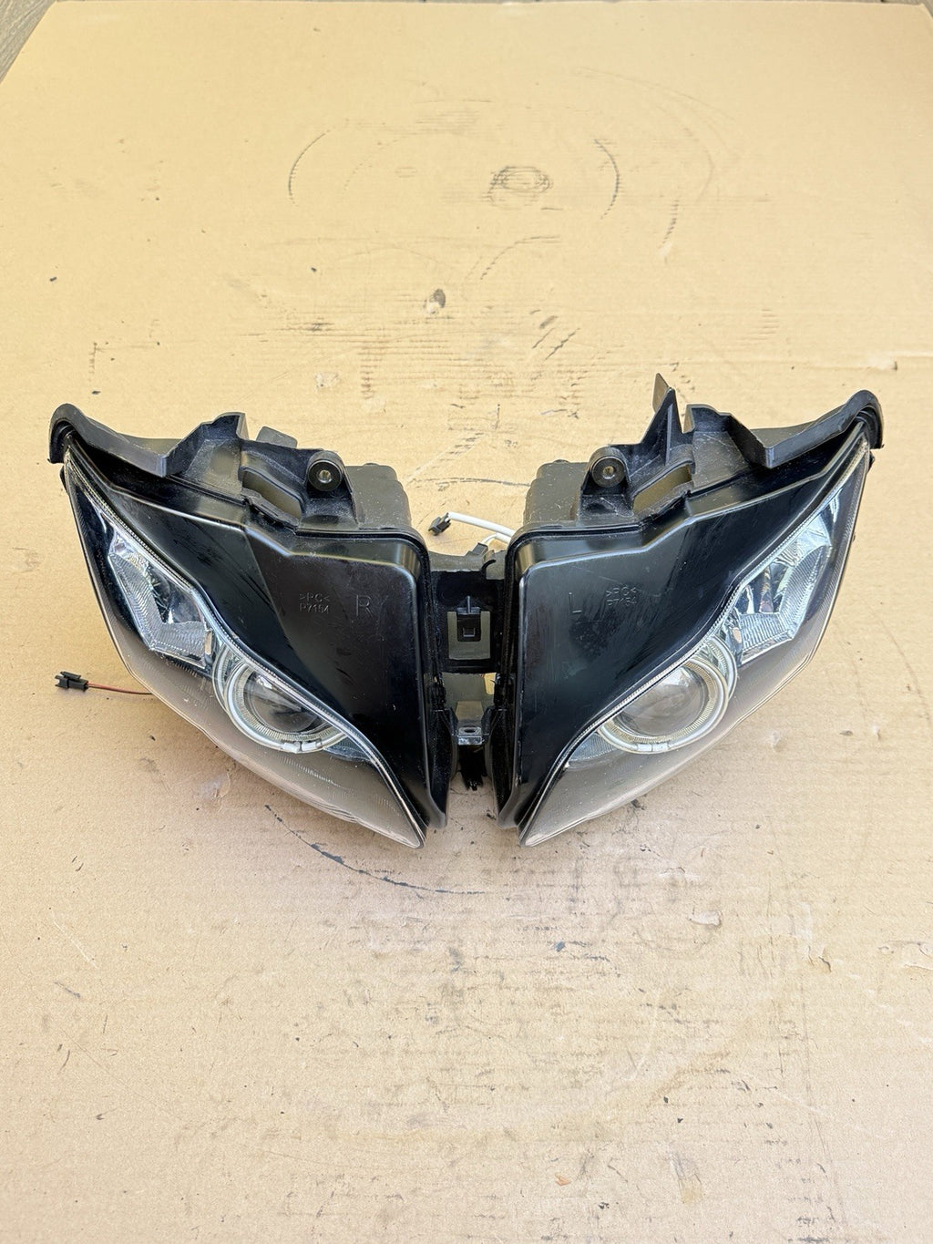 2008-2011 Honda CBR1000RR Fireblade LED Angel Eyes Halo Headlight Assembly SC594