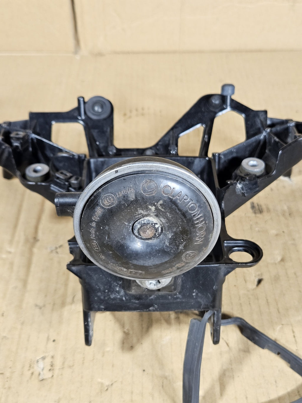 2012 BMW S1000RR OEM Front Fairing Stay Upper Bracket with Horn Used10