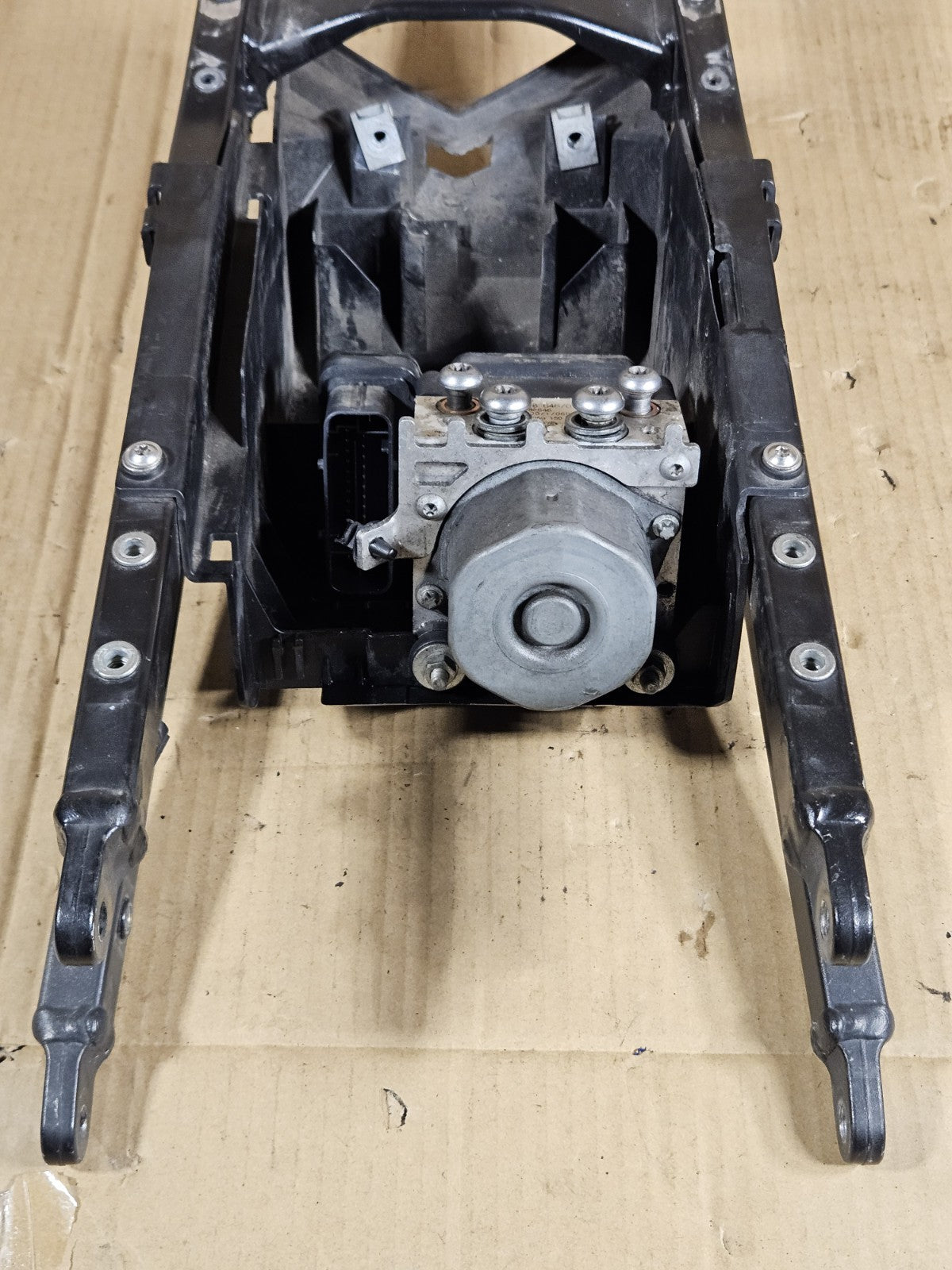 2012 BMW S1000RR OEM Rear Subframe with Battery Box Tray ABS Pump Unit Module18