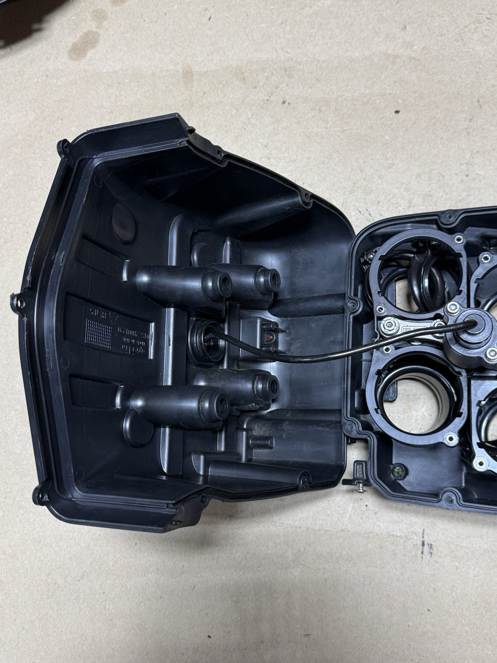 2015-2018 Aprilia RSV4 RR RF OEM Air Box Intake Airbox Assembly Complete
