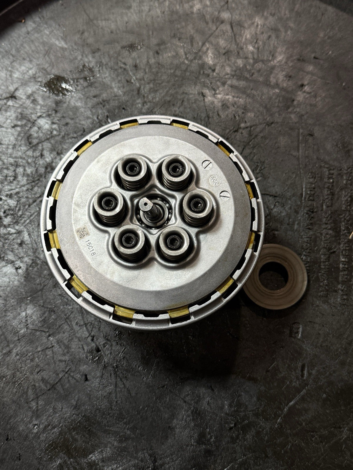 2015-2018 Aprilia RSV4 RR 1000 OEM Clutch Basket Hub Plates Discs Assembly1