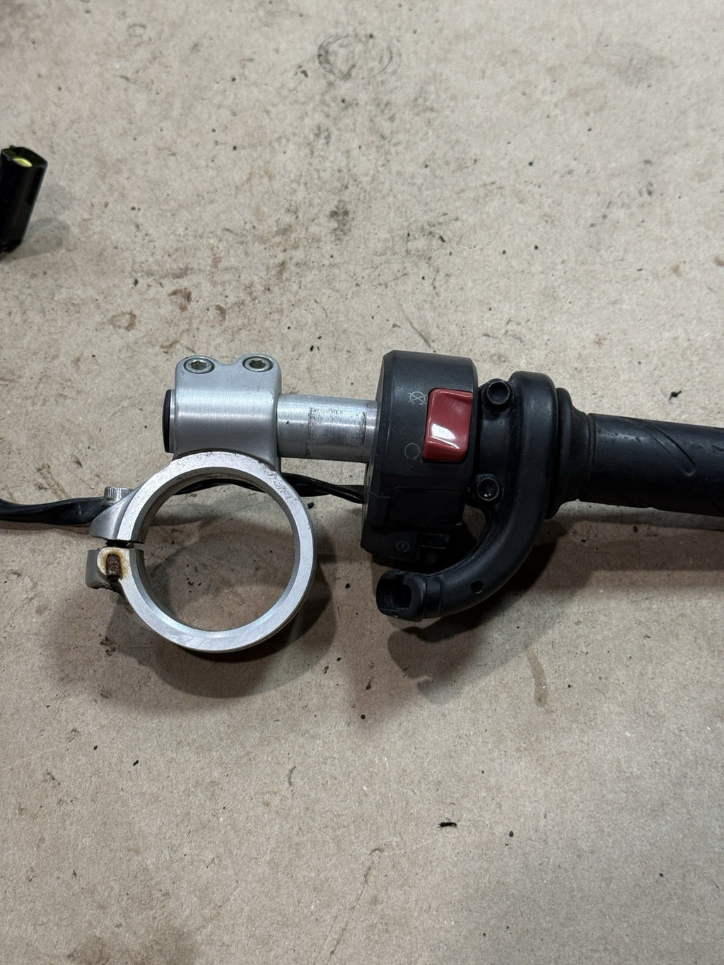 2011-2013 Ducati 848 EVO OEM Right Clip On Handlebar Kill Start Switch Pod9