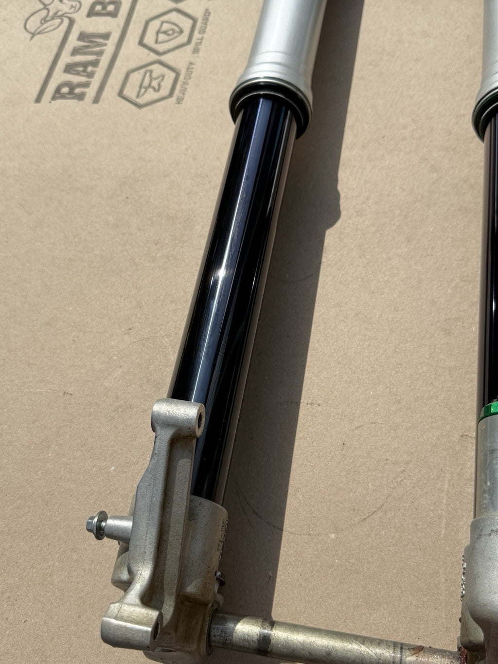17-18 Kawasaki KX450F OEM Showa SFF Air TAC Forks Tubes Triple Tree Set