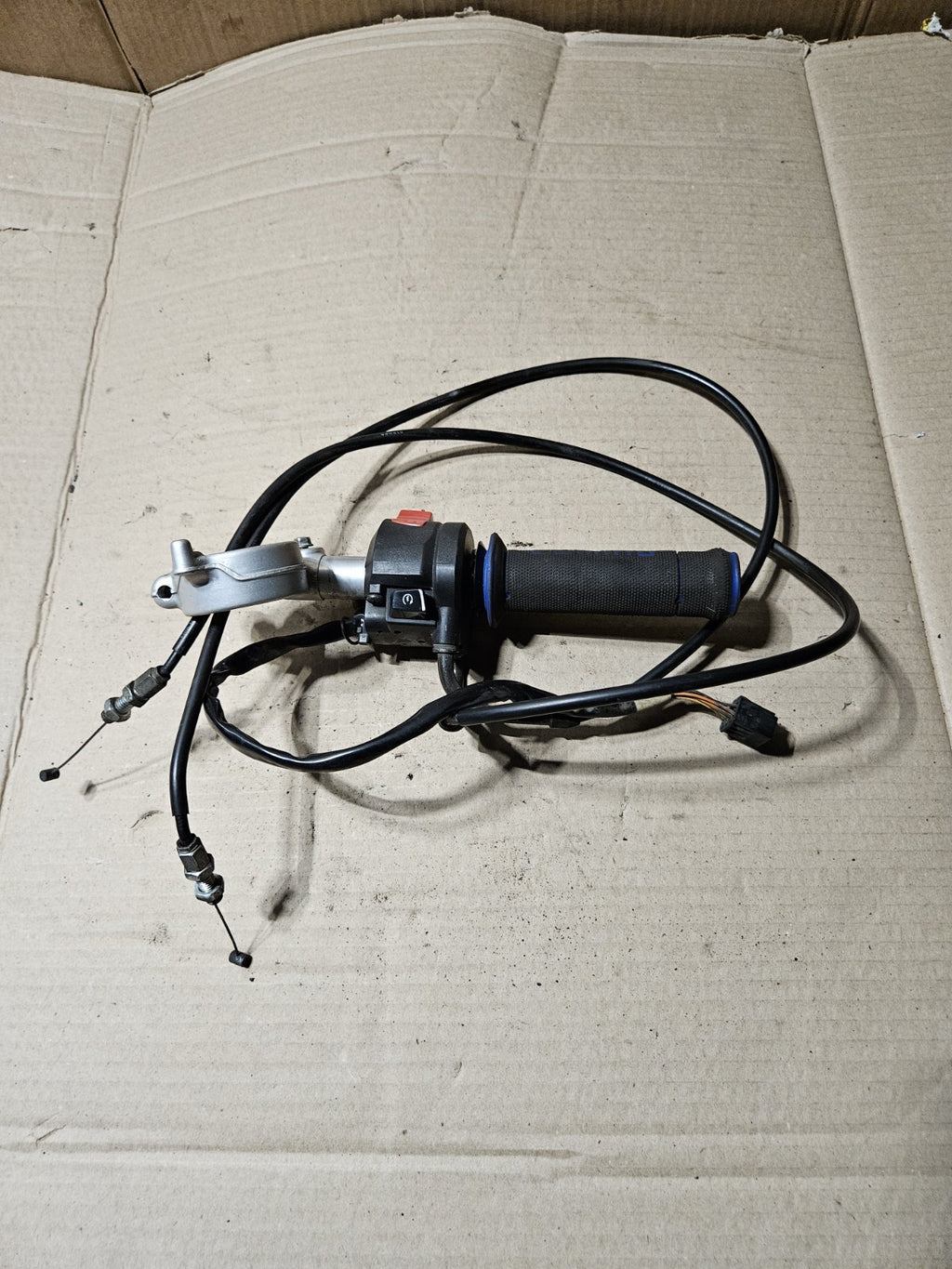 2006-2007 Suzuki GSXR600 GSXR750 RH Throttle Clip On Aftermarket Lever Switches1