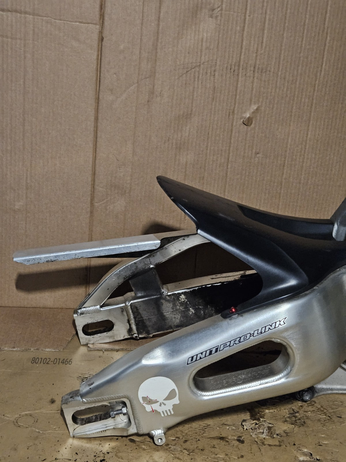 2006 2007 HONDA CBR1000RR REAR SWINGARM OEM Silver CBR 1000RR2