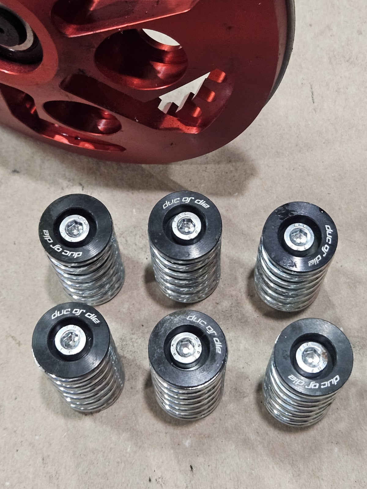 Ducati Dry Clutch Billet Pressure Plate Springs Bolts Red Black 748 916 996 1098