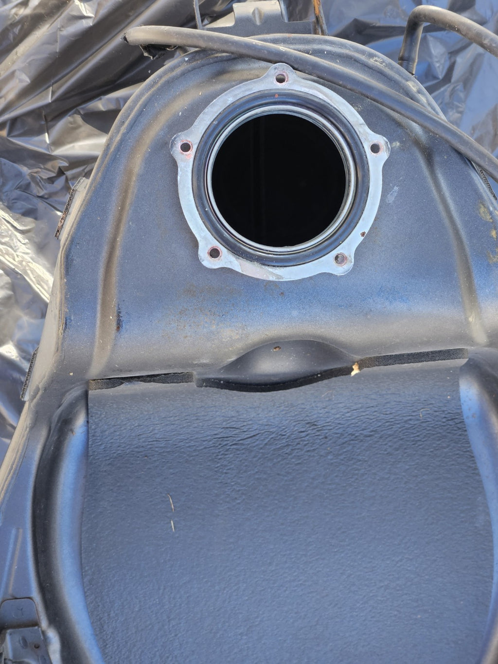 13-18 2015 Kawasaki ZX6R 636 OEM Gas Fuel Tank Petrol Reservoir Damaged
