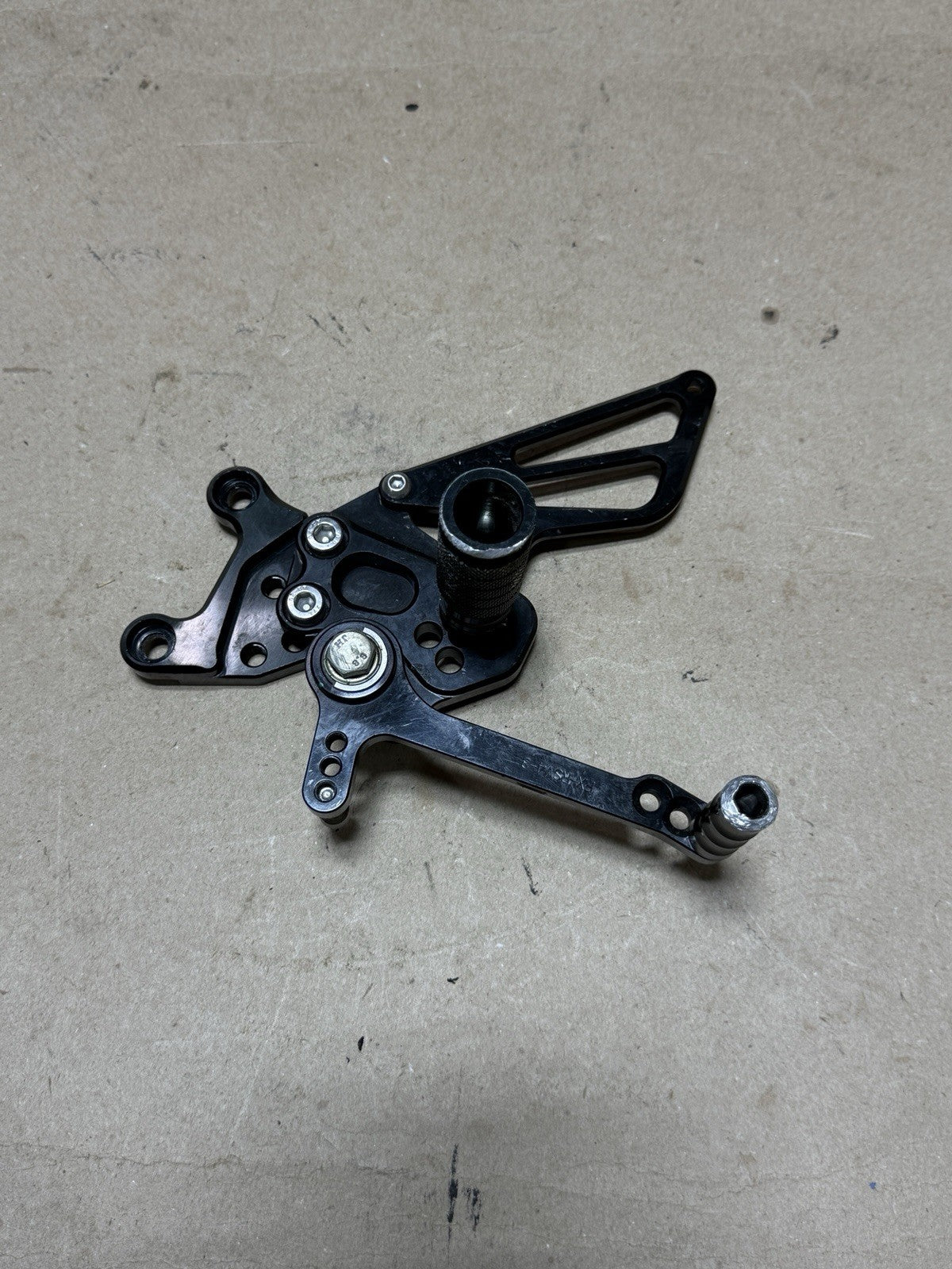 2015-2018 Aprilia RSV4 RR RF Adjustable Rearsets Rear Sets Foot Pegs L&R Black