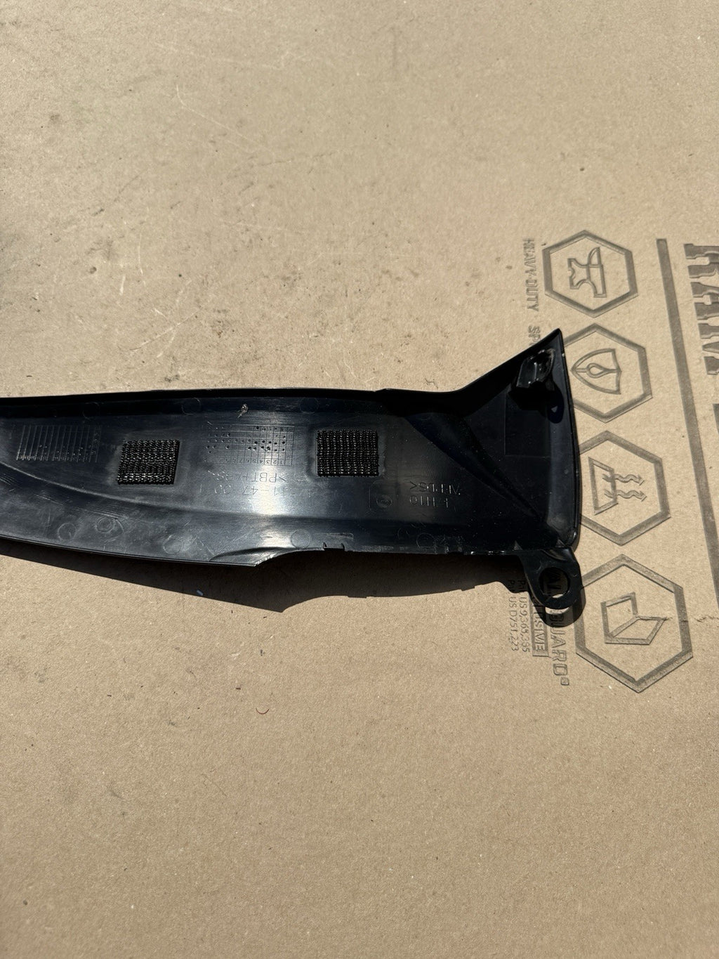 Suzuki GSXR1000 Left Frame Side Cover OEM 2009-2016 47511-47H00