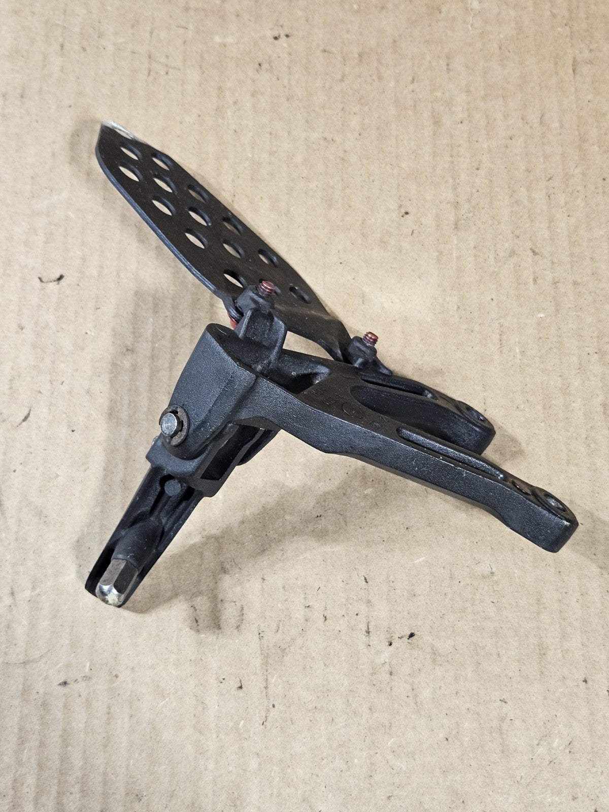 2006 2007 Honda CBR1000RR OEM Left Shifter Foot Peg 50730MELD00 06-073