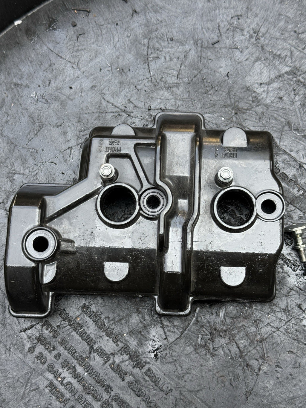 2021-2025 Aprilia RSV4 1100 OEM Front Cylinder Head Valve Cam Cover Engine Top3