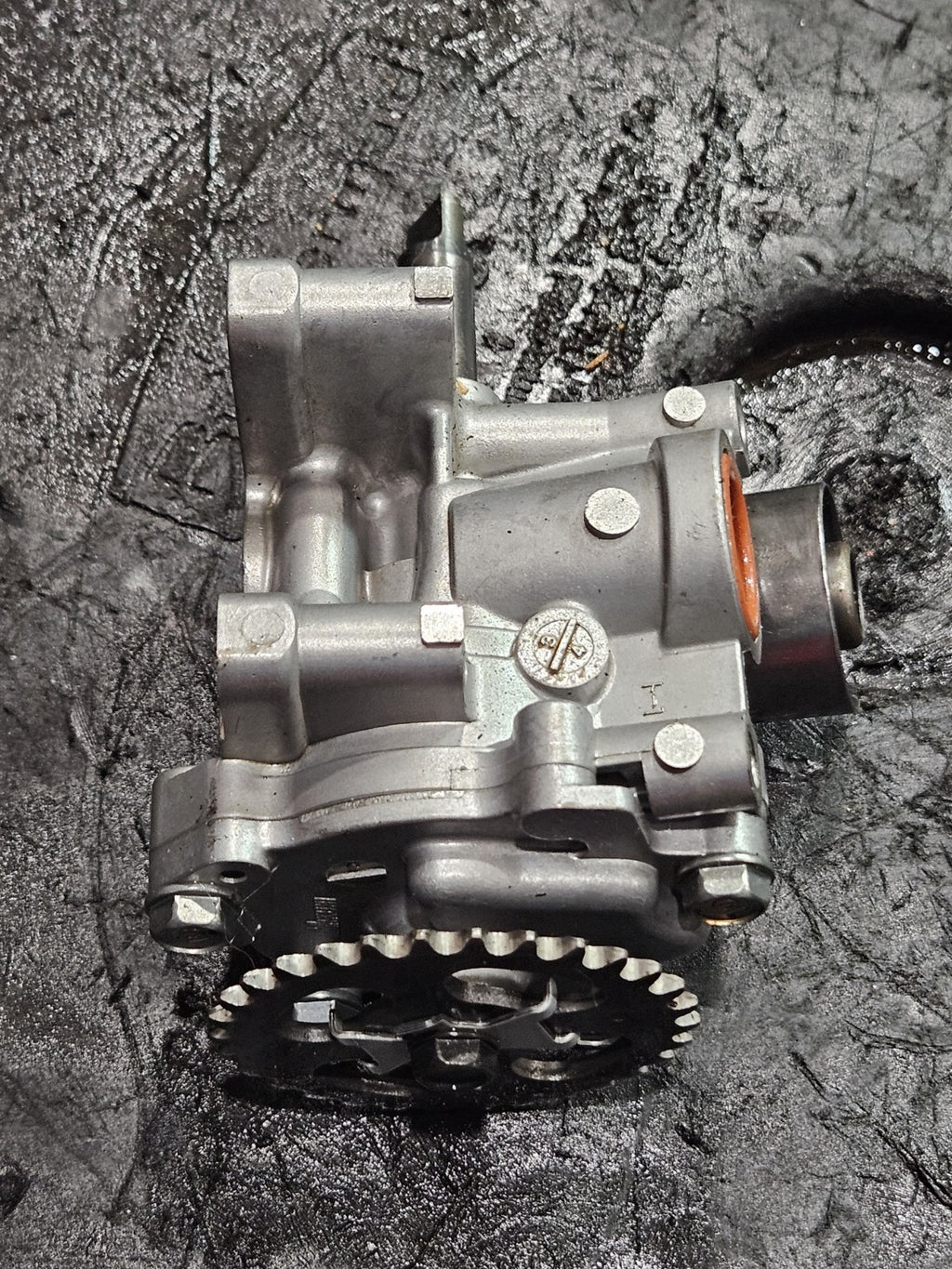 17-25 Suzuki GSXR1000 OEM Engine Oil Pump Drive Chain Gear Sprocket Assembly6