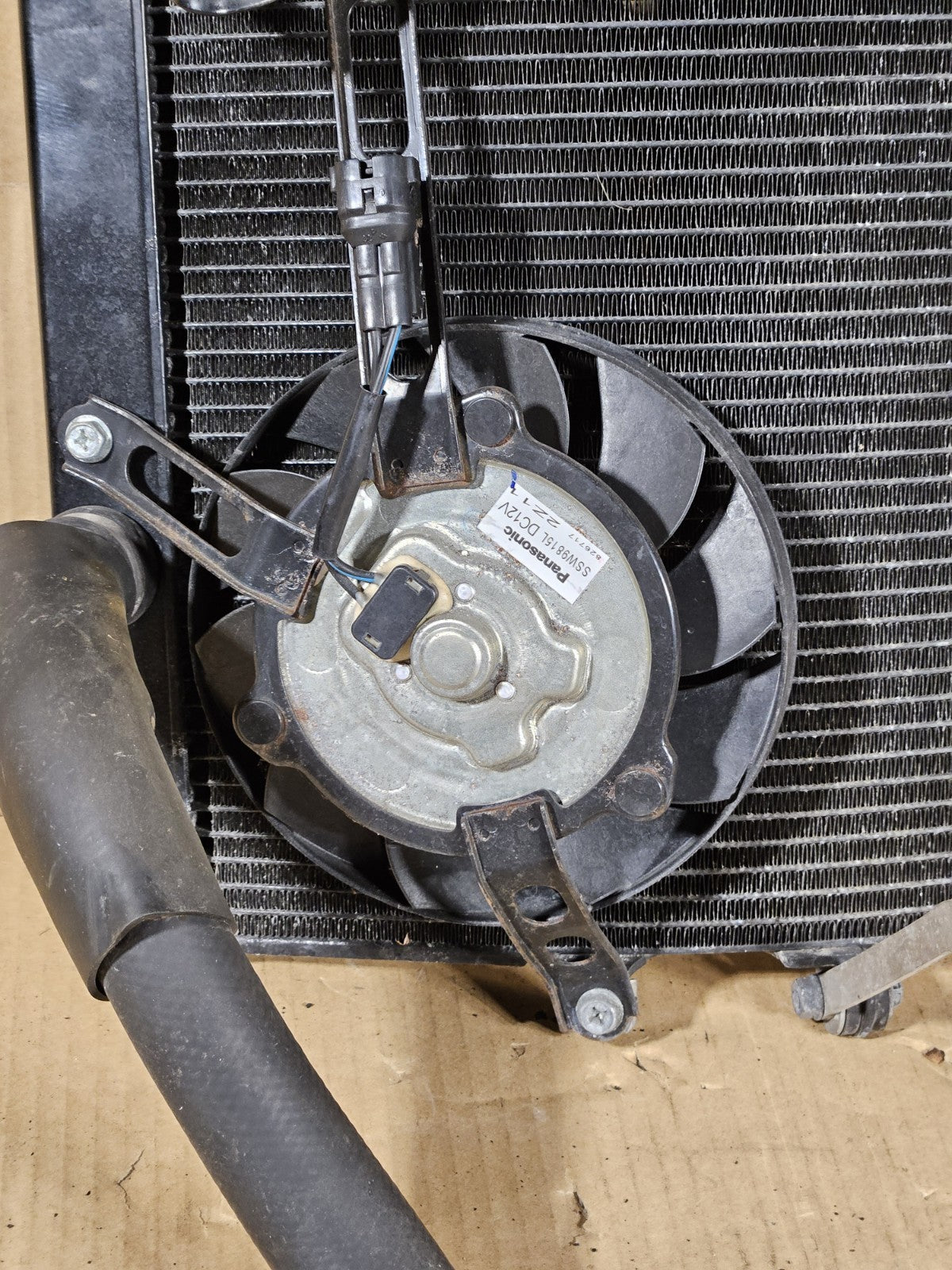 2013 Honda CBR600RR Radiator Complete with Fan hoses OEM 2013-2020 Honda CBR6002