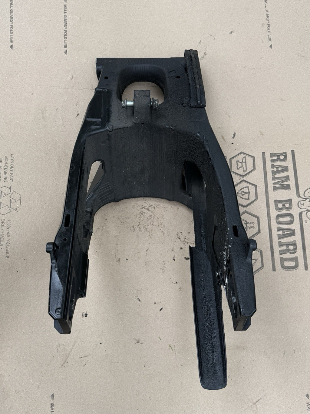2017-2025 Suzuki GSXR1000 GSXR1000R GSX-R 1000 R OEM Rear Swingarm Swing Arm