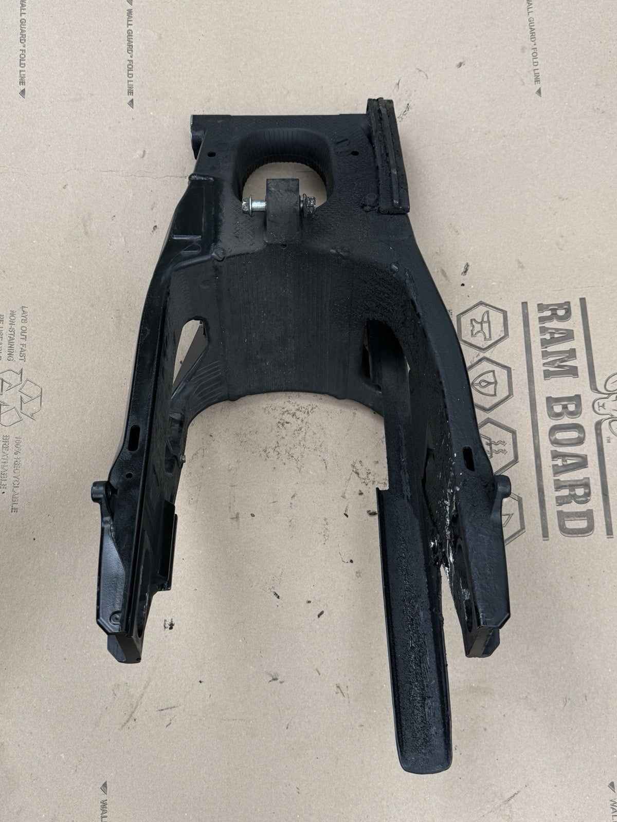 2017-2025 Suzuki GSXR1000 GSXR1000R GSX-R 1000 R OEM Rear Swingarm Swing Arm