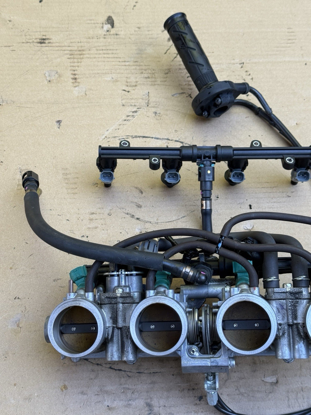 2008-2016 Honda CBR1000RR OEM Throttle Body Bodies Fuel Injectors 16460-MFL-0037