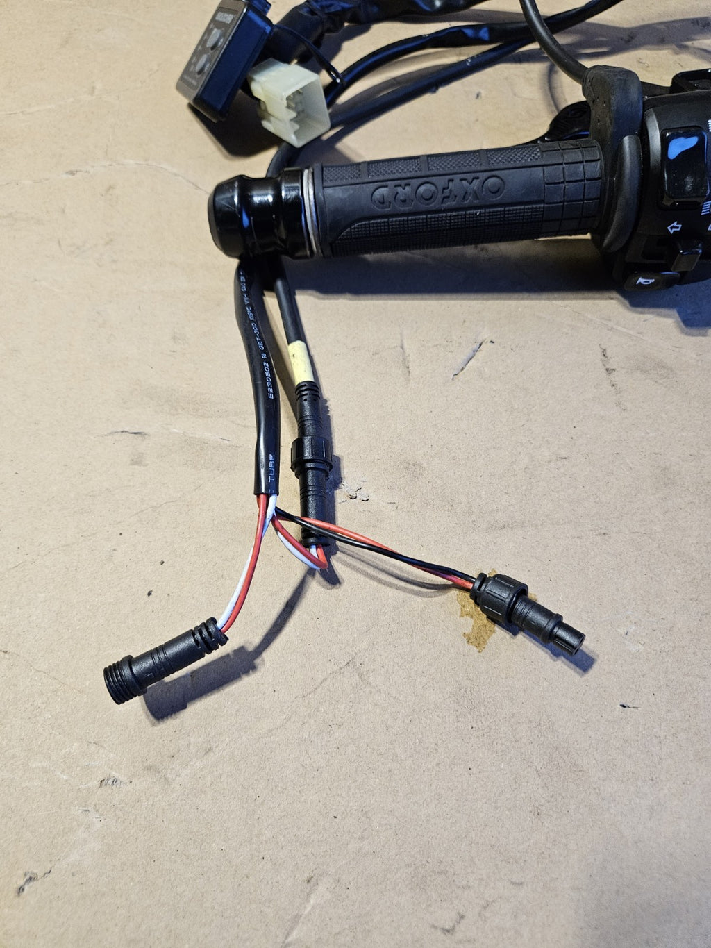 17-19 Kawasaki Ninja 650 ABS EX650 OEM Left Clip On Handlebar Switch 46091-03953