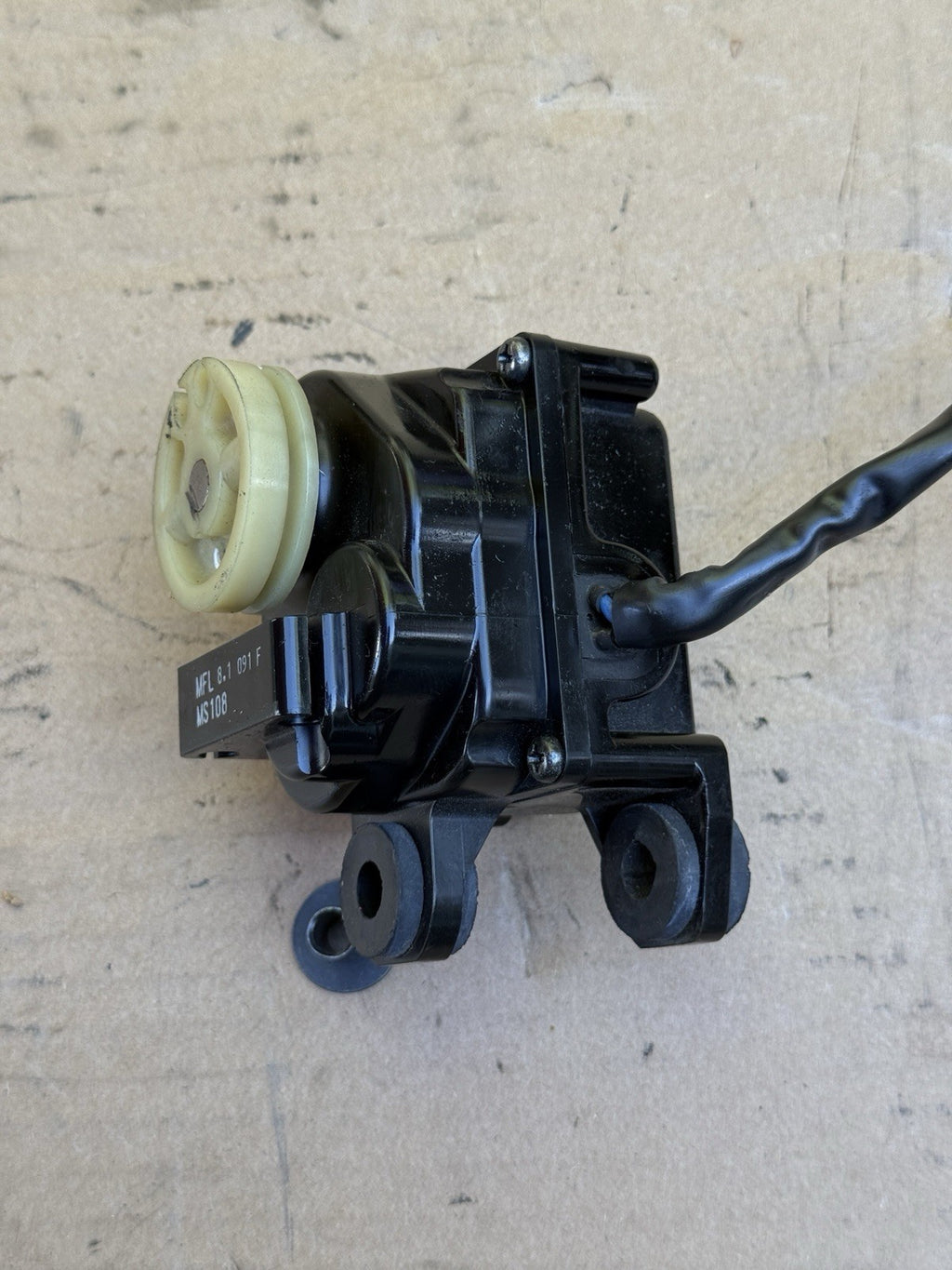 2008-2011 Honda CBR1000RR SC59 OEM Exhaust Valve Servo Motor Actuator Control4