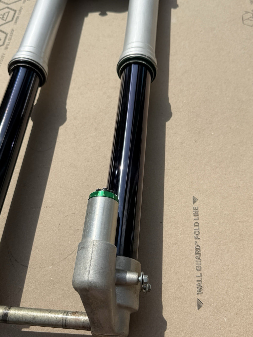 17-18 Kawasaki KX450F OEM Showa SFF Air TAC Forks Tubes Triple Tree Set