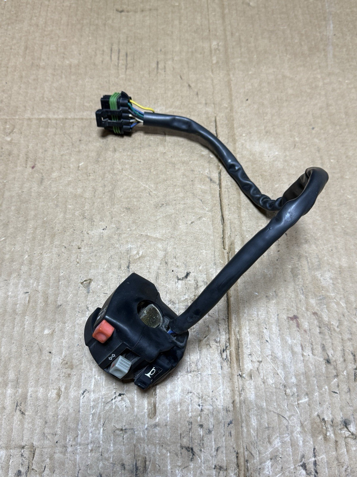 Genuine Ducati Left Controls Headlight Turn Signal Horn Switch 94-03 748 916 996