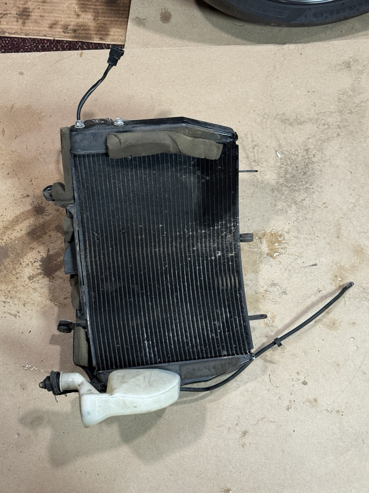 08-16 YAMAHA YZF R6 OEM ENGINE RADIATOR MOTOR COOLER COOLING RADIATER FANS HOSES
