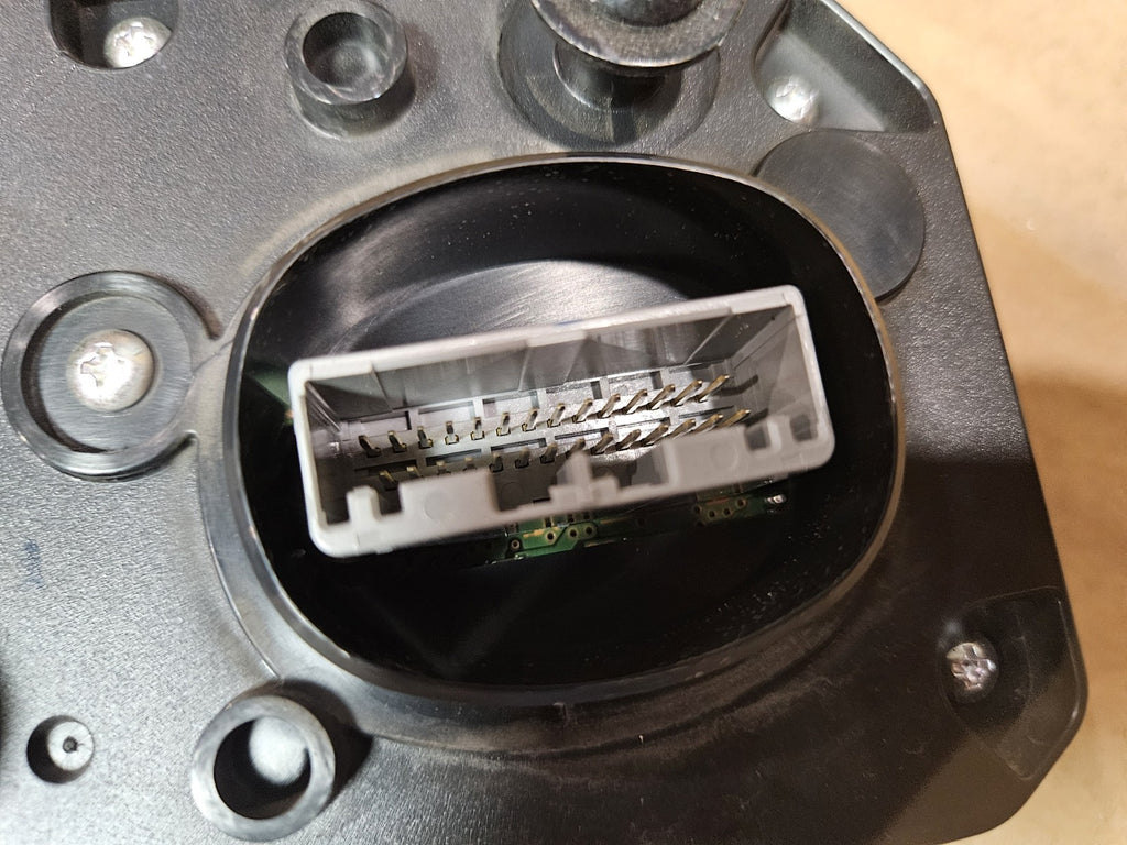 2022-2025 Yamaha YZF-R7 R7 OEM Speedometer Gauge Cluster Meter BEB-83500-01-005