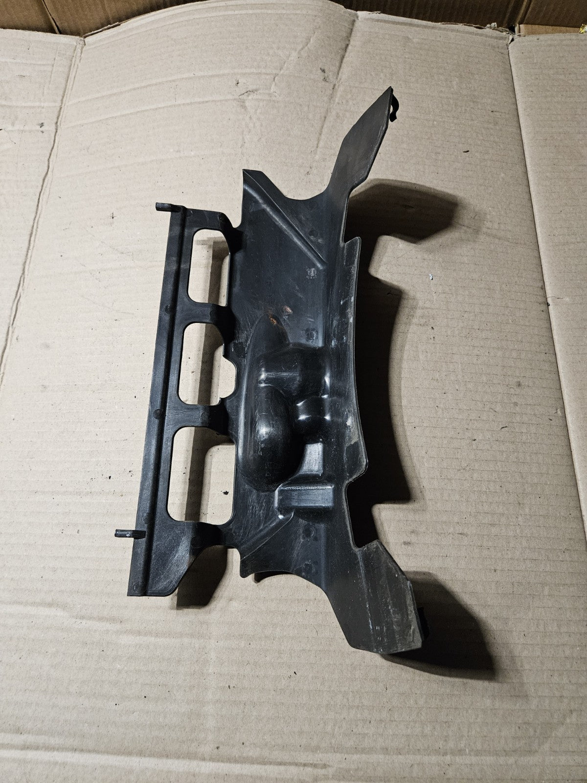 2006-2007 Suzuki GSXR600 GSXR750 OEM Radiator Mount Bracket Cover 17750-01H003