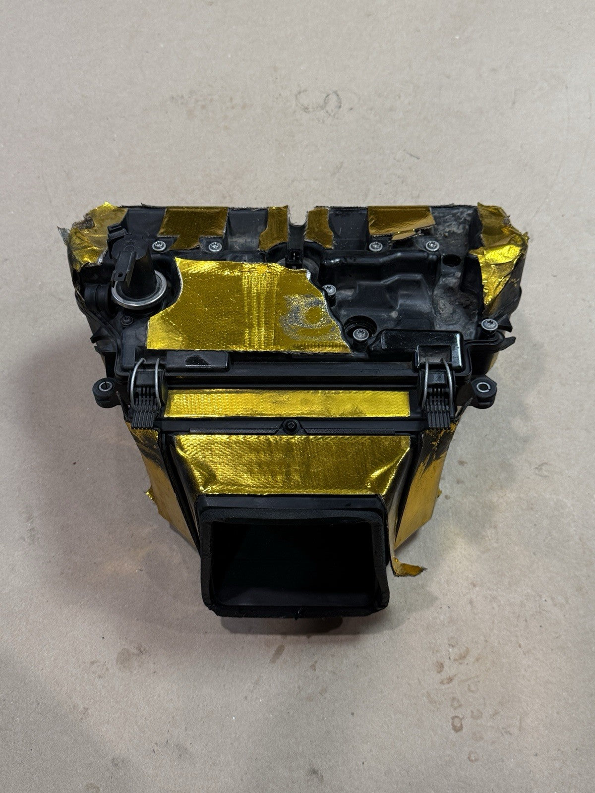 09-14 BMW S1000RR OEM Airbox Air Box Intake Filter Housing Genuine S 1000 RR