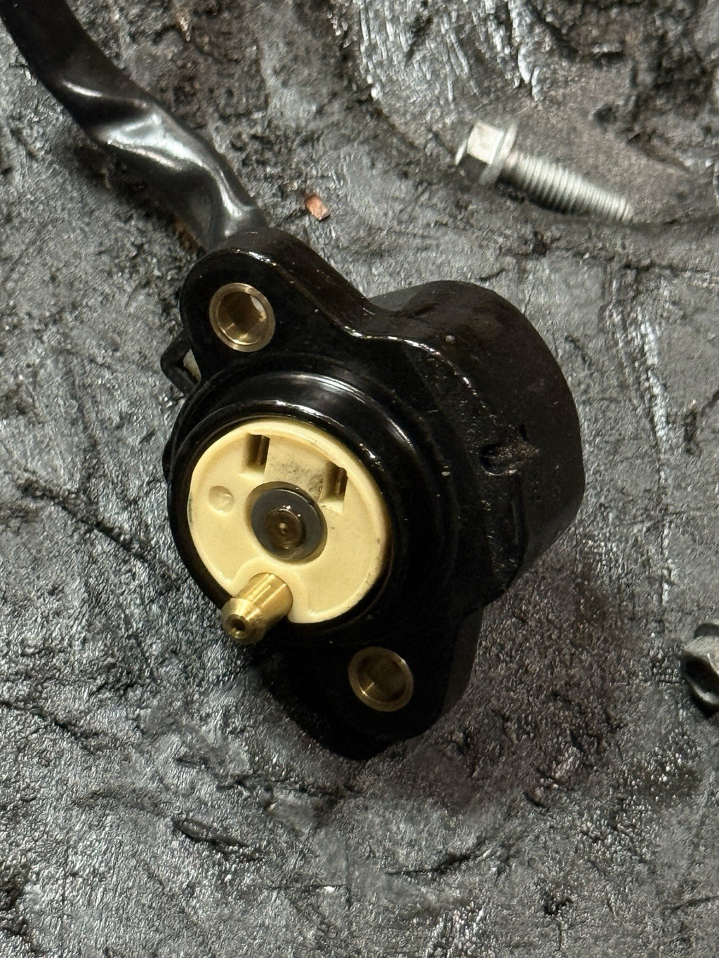 2015-2016 Aprilia RSV4 RR 1000 OEM Gear Position Sensor Neutral Switch 8572654