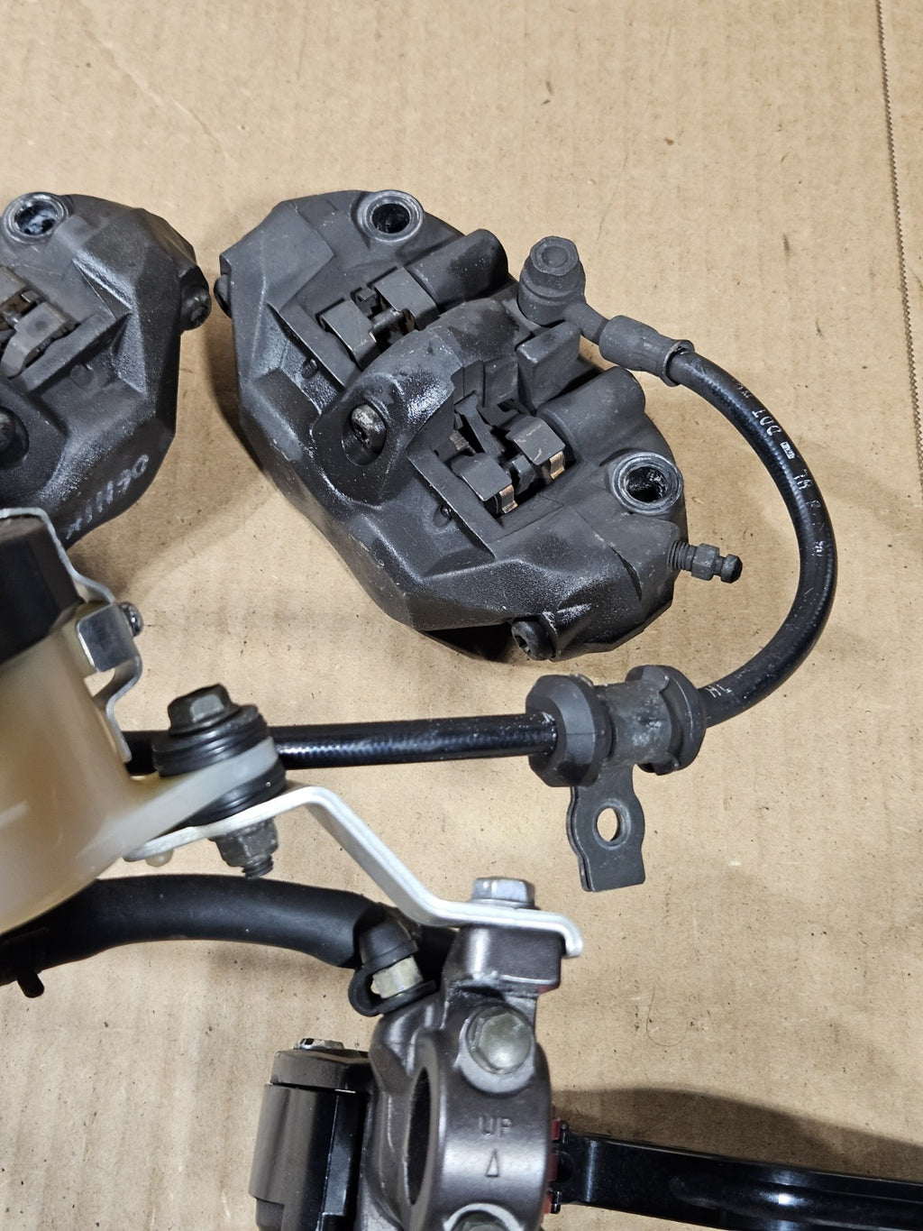 2006 Honda CBR1000RR Front Brake Assembly Complete OEM 45530MEL006 2006-20075
