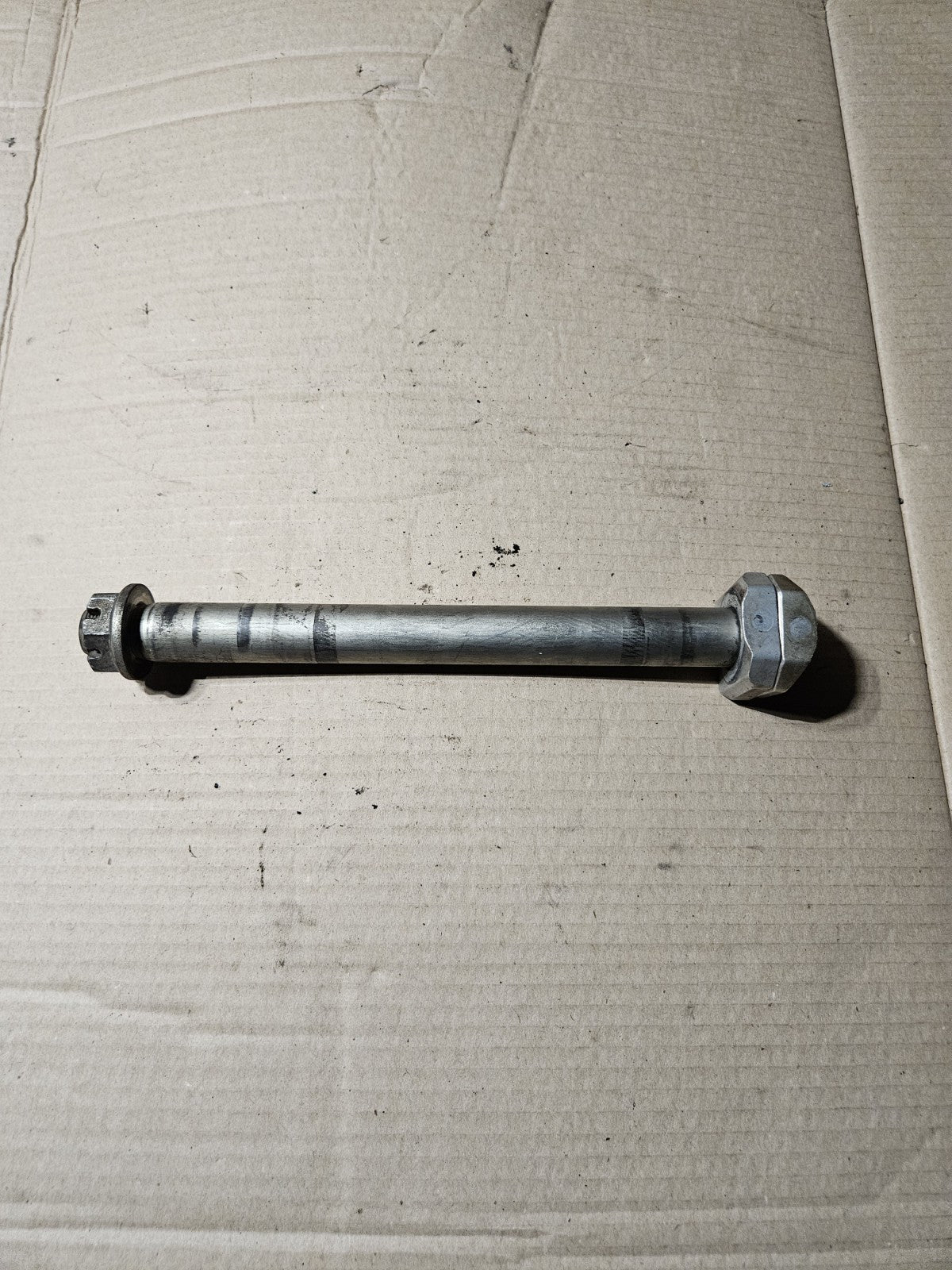 2006-2007 Suzuki GSXR600 GSXR750 GSX-R OEM Rear Wheel Axle Shaft Nut 64711-49G100