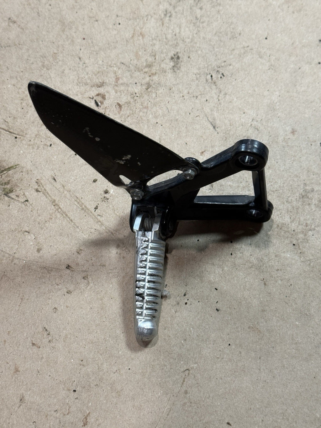 08-13 Ducati 848 EVO OEM Right Rearset Foot Peg Brake Pedal Bracket 46410561A3