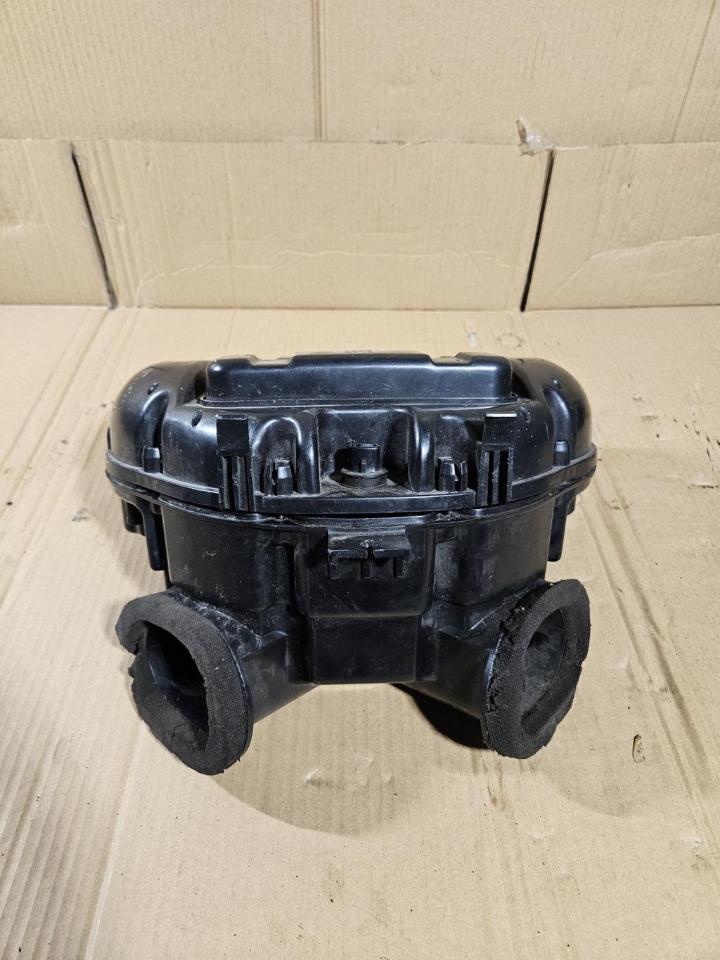 2006 Suzuki GSXR600 Airbox Partial OEM 1370001H01 2006-2007 Genuine Intake 1