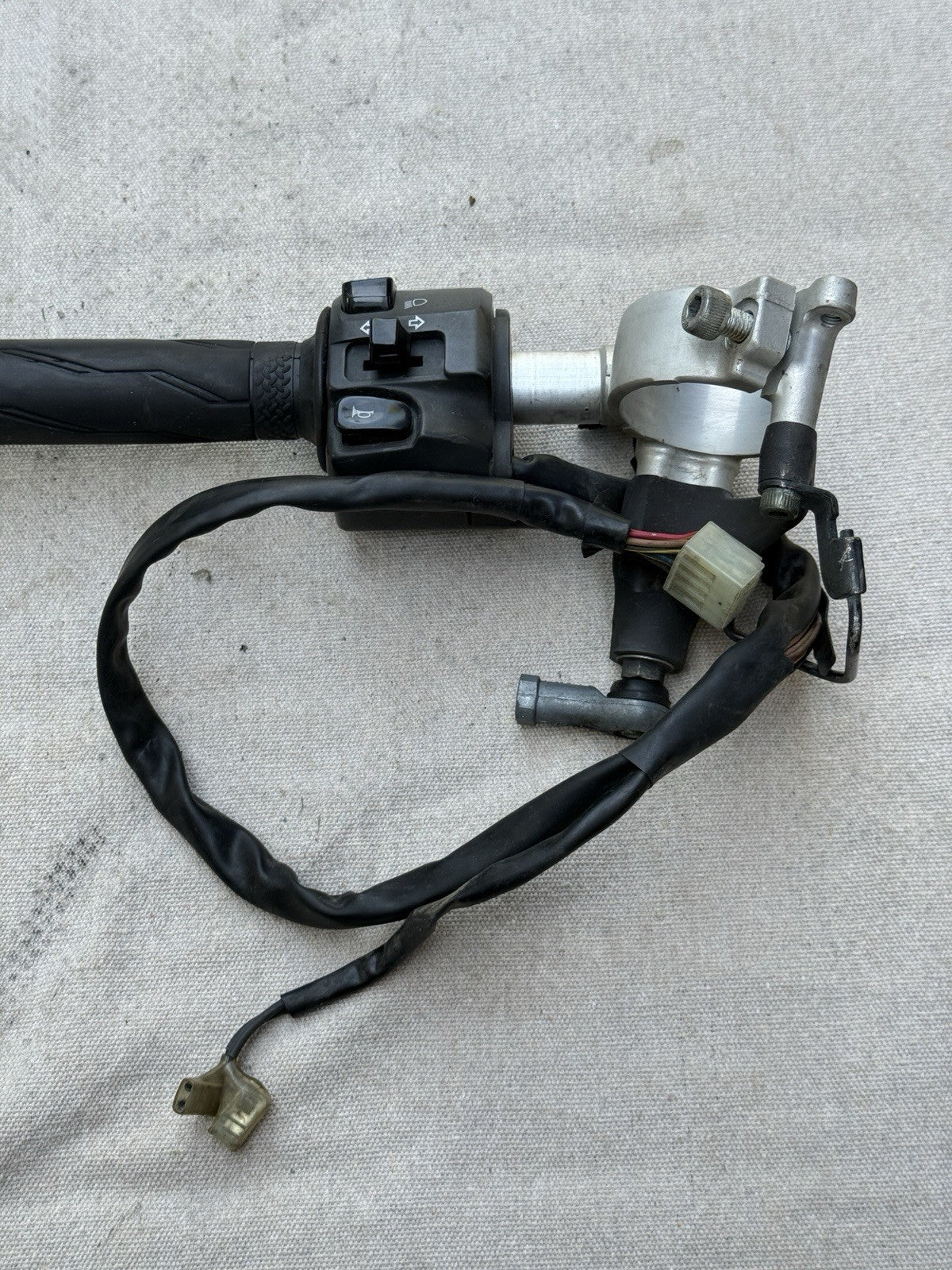 2007-2008 Yamaha YZF-R1 R1 OEM Left Clip-On Handle Bar Clutch Perch Lever 4C87